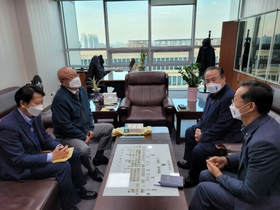 [NSP PHOTO]김영만 군위군수, 국회 방문 대구편입 법률안 행안위 소위원회 심사 촉구