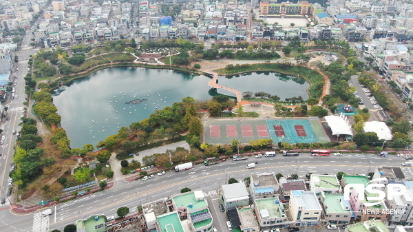 NSP통신-여수시는 무선지구 성산공원에 200여 명이 동시 이용 가능한 어린이물놀이장을 조성해 7월 개방할 예정이다. (여수시)