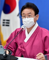 [NSP PHOTO]이철우 경북도지사, 군위군 대구 편입법률안 통과 총력 대응 지시