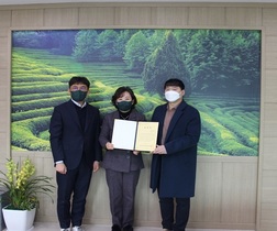 [NSP NEWS Image]보성교육지원청 우리 학교 파닉스 왕 교재 기부받아 영어 기초학력 강화