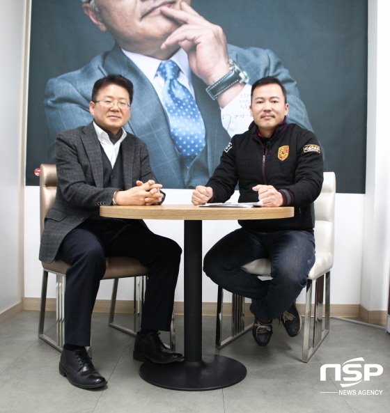 NSP통신-김필수 대림대학교 자동차공학학과 교수(왼쪽)와 김광현 션킴모터스 회장. (김종식 기자)
