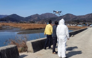 [NSP PHOTO]장흥군, 드론 활용 AI 방역활동 강화