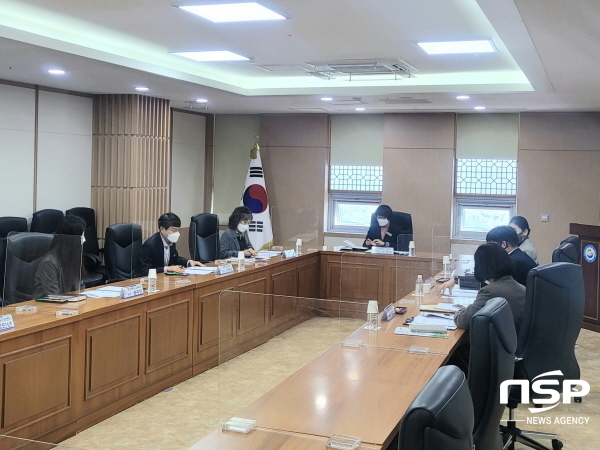 NSP통신-경상북도교육청은 15일 한국장애인고용공단 경북지사장 및 경북발달장애인훈련센터 관계자들과 2022학년도 1학기 직업훈련체험 프로그램 협의회를 개최했다고 밝혔다. (경상북도교육청)