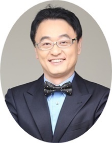 NSP통신-▲개그맨 권영찬 교수가 다음 달 9일부터 열릴 한국한부모가정사랑회 서울지부에서 진행하는 서울특별시 성평등기금 한부모가정 여성가장을 위한 지원사업 강연 행사에 참여해 한부모가정 한부모를 대상으로 특강을 펼친다. (권영찬닷컴 제공)