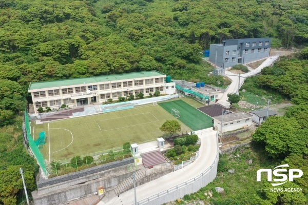 NSP통신-신안군 흑산면 가거도초등학교신안흑산중학교가거도 분교장. (전남교육청)