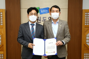 [NSP PHOTO]일화, 강원도의회의장 표창장 수상