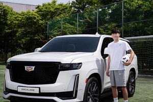 [NSP PHOTO]캐딜락, 축구 국가대표 간판 수비수 김민재 선수에 에스컬레이드 지원