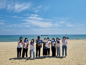 [NSP PHOTO]삼척사랑카드 서포터즈 해수욕장 쓰레기 정화활동 실시