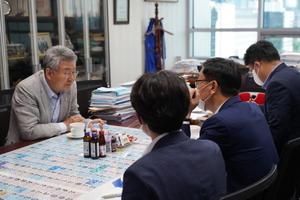 [NSP PHOTO]김회재 의원, 국토부 차관과 여수시 현안 사업 논의