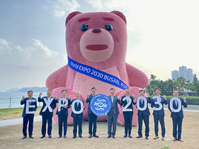 [NSP PHOTO]신동빈 롯데 회장 단기 실적 개선 안주한다면 더 큰 위기 도래 변화 강조