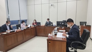 [NSP PHOTO]완주군의회, 지역 전통주 산업 육성지원 조례안 사전 심사