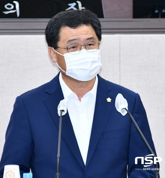 NSP통신-여수시의회 김종길 의원이 오랫동안 해결되지 못한 시정현안을 지적하며 해결을 촉구하고 있다. (여수시의회)