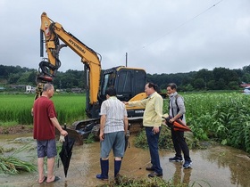 [NSP PHOTO]군산시의회, 수해현장 피해 상황 확인...신속한 복구 주문