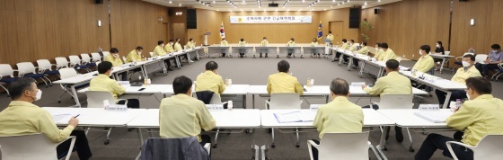 NSP통신-12일 오전 경기도의회 대회의실에서 수해 관련 긴급 대책회의가 열리고 있다. (경기도의회)