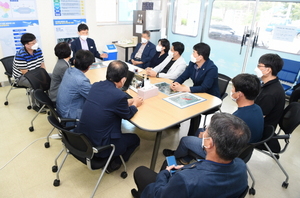 [NSP PHOTO]군위군의회, 통합신공항 현장소통상담실 격려 방문