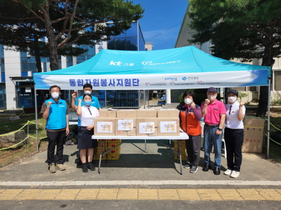 NSP통신-경북 포항 지역의 복구 현장에 버거 전달 (한국맥도날드 제공)