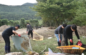 [NSP PHOTO]경북도문화관광공사, 태풍 피해 농가 수해복구 지원