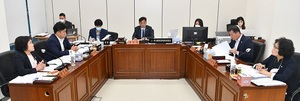 [NSP PHOTO]완주군의회, 지역 전통주 관련 조례안 수정가결