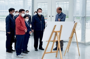 [NSP PHOTO]이철우 경북도지사, 윤석열 대통령 만나 지역현안 건의