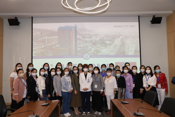 NSP통신-몽골 의료 방문단 단체 기념 (계명대학교 동산병원)