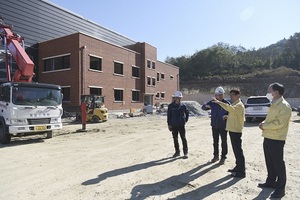 [NSP PHOTO]최훈식 장수군수, 전라북도 소방안전타운 조성사업 현장점검