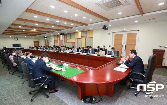 [NSP PHOTO]유희태 완주군수 코로나 7차 대유행 우려...선제적 대응을