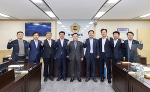 [NSP PHOTO]경북도의회 독도수호특위, 업무보고 회의로 첫 의정활동 시작