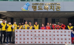 [NSP PHOTO]목포시 MSY봉사회, 명도복지관에서 사랑의 김치 나눔