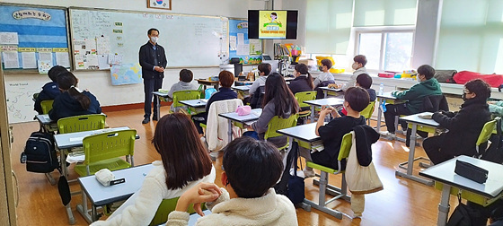 NSP통신-서암초등학교에서 학생 맞춤형 진학 지원을 위한 새 학교 프로그램을 운영하고 있다. (김포교육지원청)