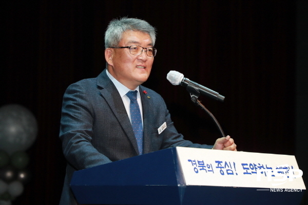 NSP통신-예천군은 지난 14일 문화회관에서 예천군 평생학습 동아리 발표회를 개최했다. (예천군)