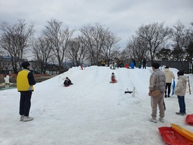 [NSP PHOTO]곡성군, 섬진강기차마을 주말 겨울 놀이터 개장