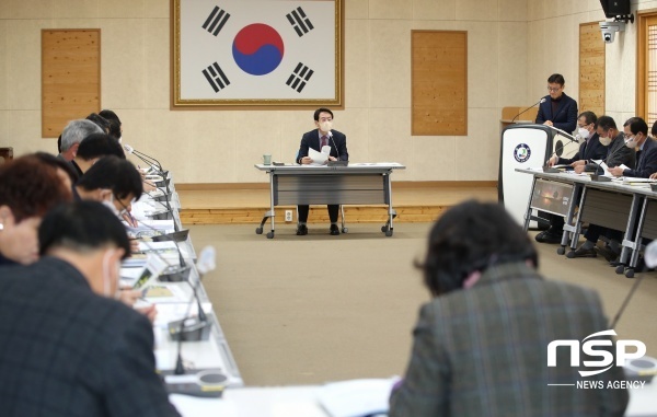 NSP통신-강진군이 최근 강진원 군수 주재로 개최한 제51회 강진청자축제 세부 추진사항 점검 회의. (강진군)