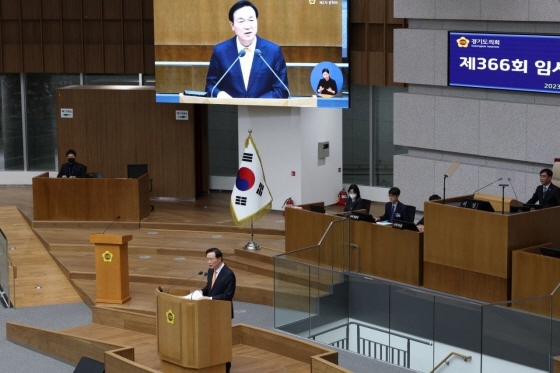 NSP통신-7일 경기도의회 임시회 본회의에서 임태희 경기도교육감이 발언을 하고 있다. (경기도교육청)