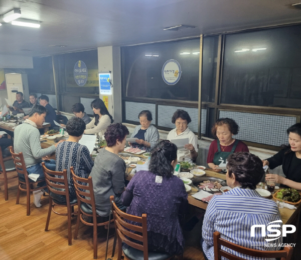 NSP통신-경주시는 올 3월부터 시 전체 부서별로 월 1회 이상 착한가격업소 착한 소비하는 날로 지정해 운영한다. (경주시)