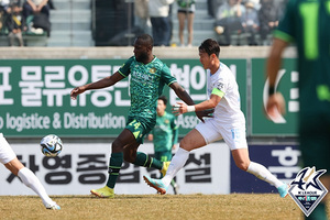 [NSP PHOTO]김포FC 개막전 4:0 대승...압도적인 경기력 선보여