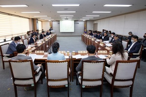 [NSP PHOTO]군산시의회, 새만금 행정구역 결정 대응 관련 의원 간담회