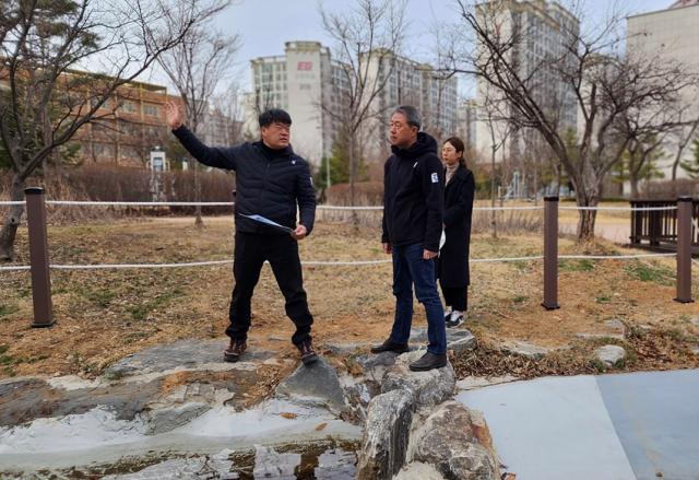 김포시 클린도시사업소가 3월 한 달간 시 전역의 주요 공원에 대한 전수점검을 시행한다. (사진 = 김포시)