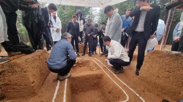 NSP통신- (사진 = 해남군 방산리 독수리봉 고분현장)