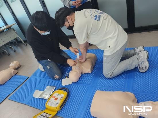 NSP통신- (사진 = 심폐소생술 교육)