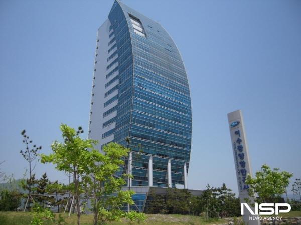 NSP통신- (사진 = 여수광양항만공사 전경)