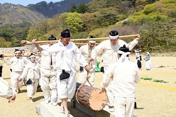 NSP통신-문경시 모전들소리 제9회 정기발표회가 개최되고 있다. (사진 = 문경시)