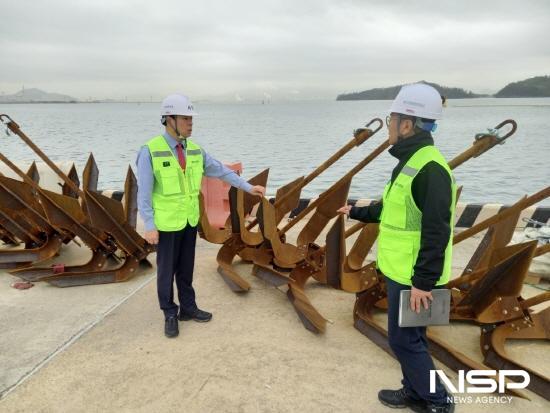 NSP통신-박성현 여수광양항만공사 사장 광양항 율촌일반부두 불시 현장점검 (사진 = 여수광양항만공사)