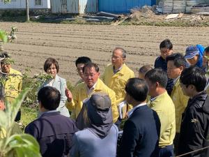 [NSP PHOTO]박수진 농식품부 국장, 장수군 이상저온 피해 현장점검