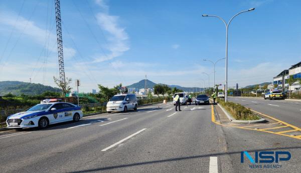 NSP통신-여수경찰이 아침 출근시간 숙취운전을 단속하고 있다. (사진 = 여수경찰)