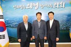 [NSP PHOTO]포항시의회, 김성호 한국수산업경영인 중앙연합회장 접견