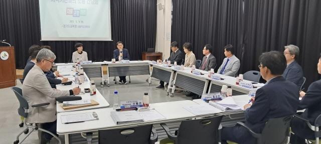 NSP통신-9일 경기도교육연구원 대회의실에서 사립학교와의 소통을 강화하고 경기미래교육의 정책 방향을 제시하는 소통간담회가 진행되고 있다. (사진 = 경기도교육청)