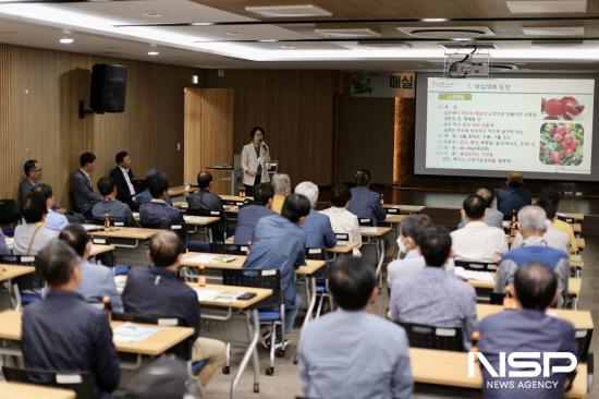 NSP통신-동광양농업인 하진옥 상담소장 강의