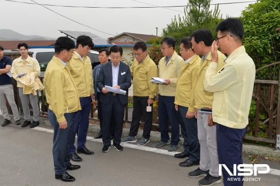 NSP통신-광양시의회 산업건설위원회 위원들 사업장 현장 점검 (사진 = 광양시의회)