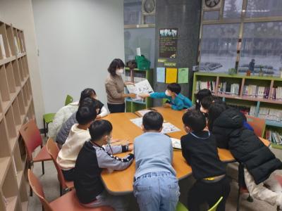 [NSP PHOTO]오산시 중앙도서관, 취약계층 대상 찾아가는 여름독서교실 운영