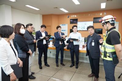 [NSP PHOTO]용인특례시의회 경제환경위, 용인레스피아 축산동 분뇨처리시설 방문